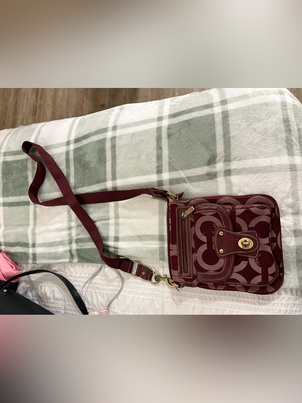 COACH 40725 Vintage Legacy Gigi Crossbody